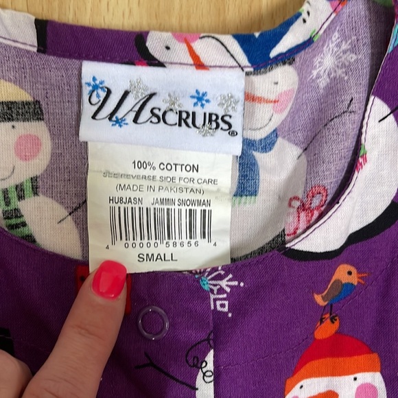UA Scrubs Lot - Picture 3 of 8